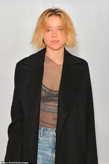 Milly Alcock (@millyalcockk) on Twitter photo 