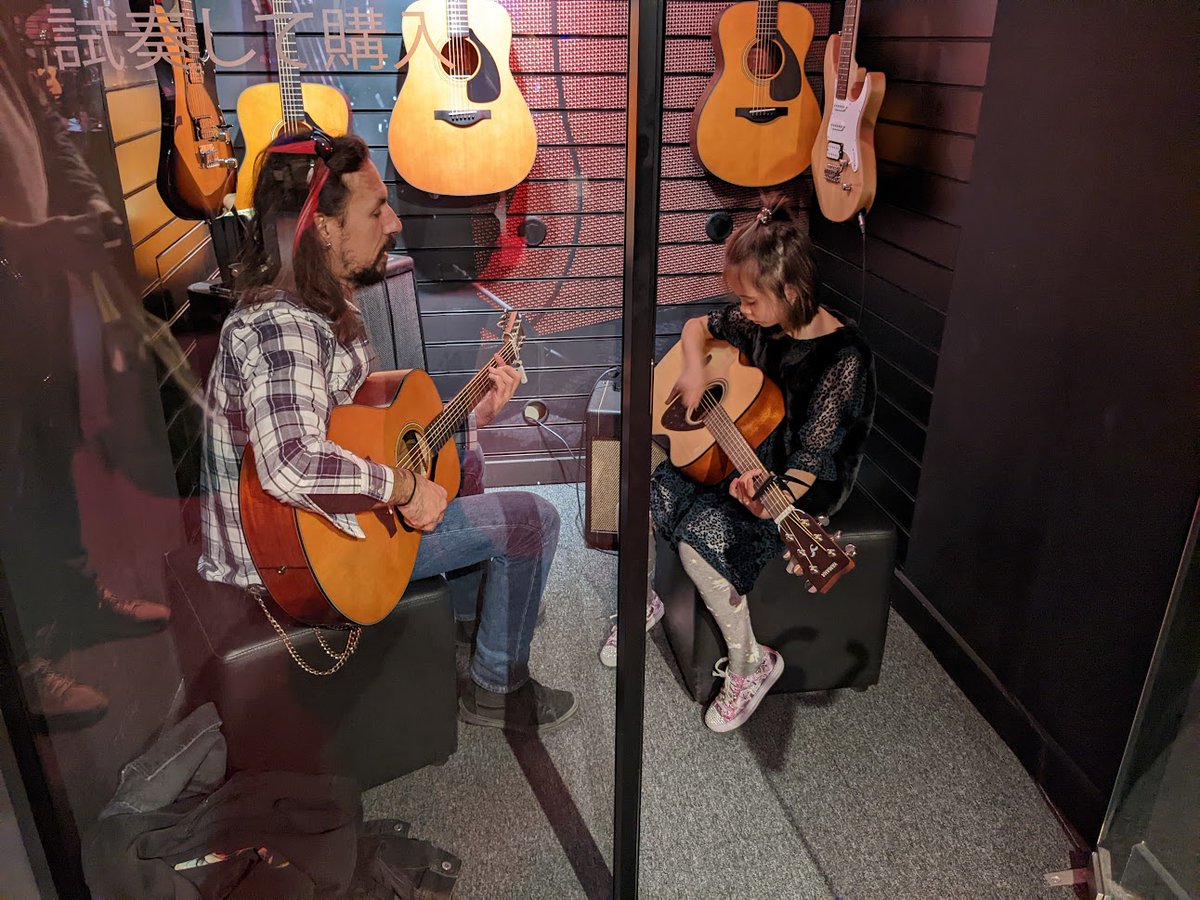 MfACharity's tweet photo. ✨What a weekend! Learn To Play ‘22 is officially over for another year and we’re so happy that everyone enjoyed themselves and felt inspired by playing music!
Please tag us and use #LearnToPlay22 with any photos & videos you have taken. 🎶 😍 https://t.co/22b0wwo7CM