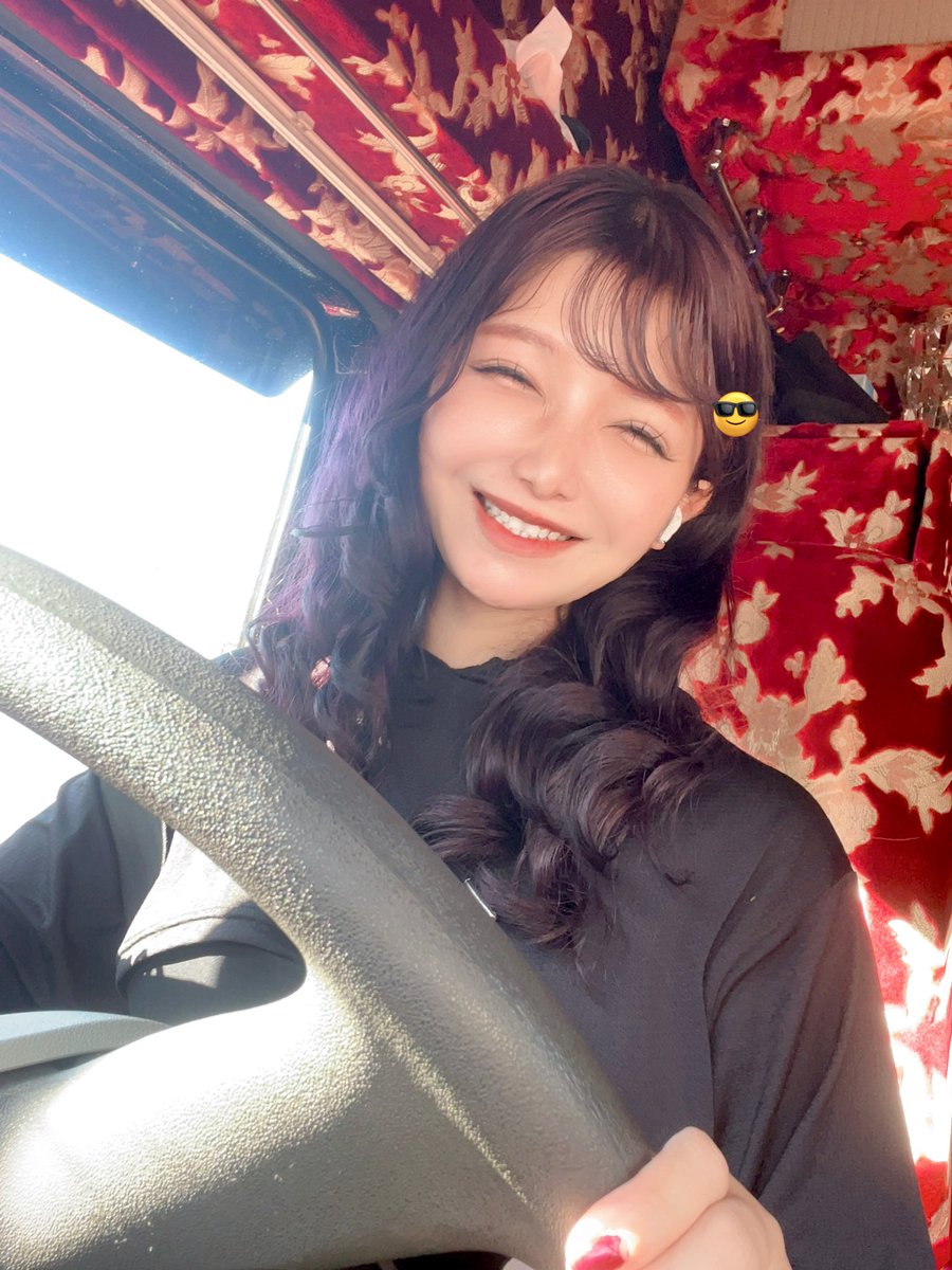 4volvo4's tweet photo. 私の旅先 荷物が決める♪ https://t.co/STvq9njlWV
