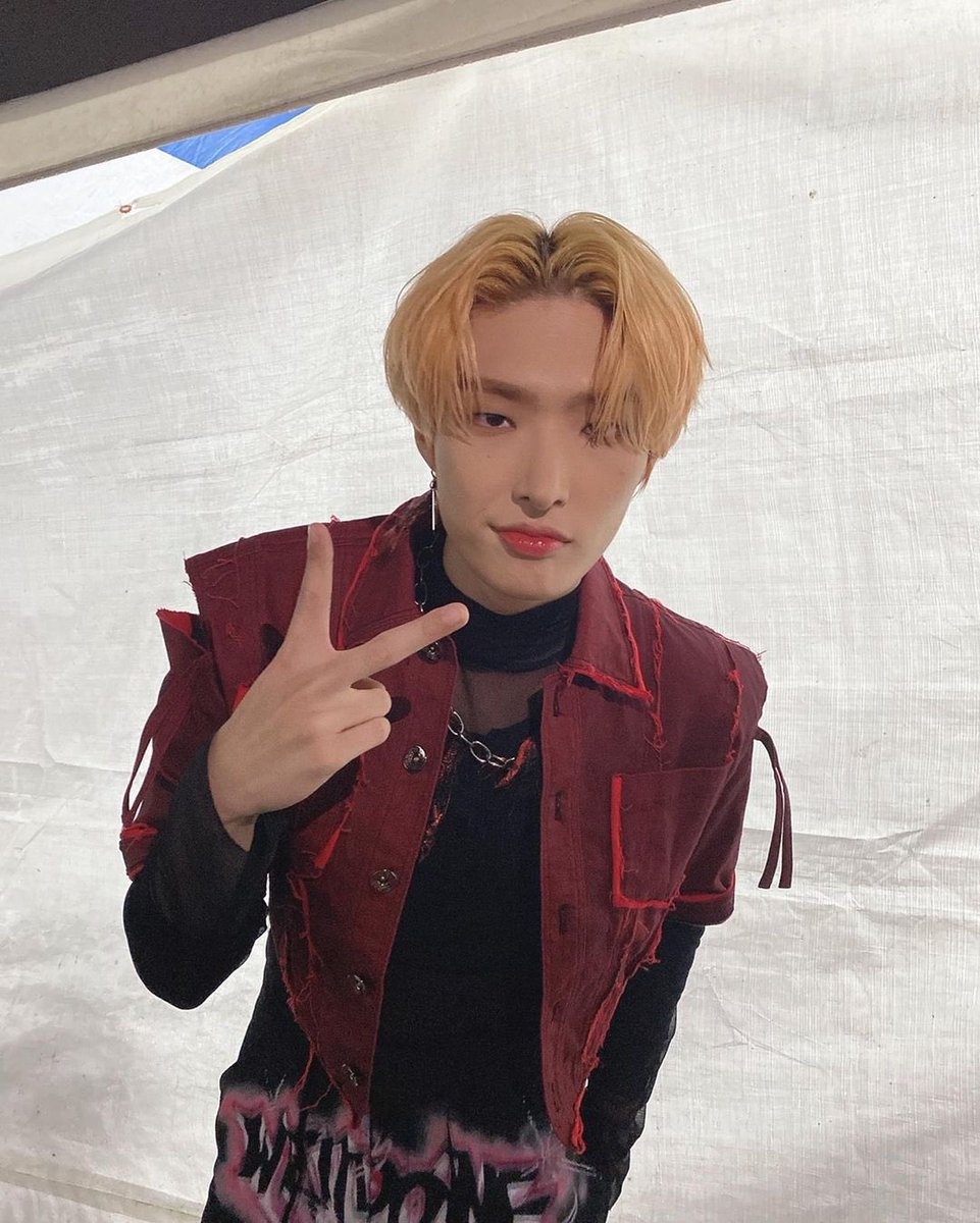 Şu lookla dehset bir seye dönüştü yine off