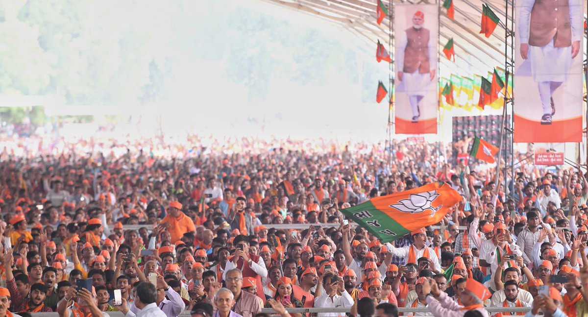 Bhupendrapbjp's tweet photo. સરદાર વલ્લભભાઈ પટેલ સાહેબની ભૂમિ આણંદ ખાતે માનનીય પ્રધાનમંત્રી શ્રી નરેન્દ્રભાઈ મોદીએ ભાજપા દ્વારા આયોજિત જન વિશ્વાસ સંમેલનમાં ભારત માતાના જયઘોષ સાથે વિશાળ સંખ્યામાં ઉપસ્થિત ભાજપા પરિવારને ખૂબ ઊર્જાદાયી સંબોધન કર્યું. https://t.co/I3KPwXik0I