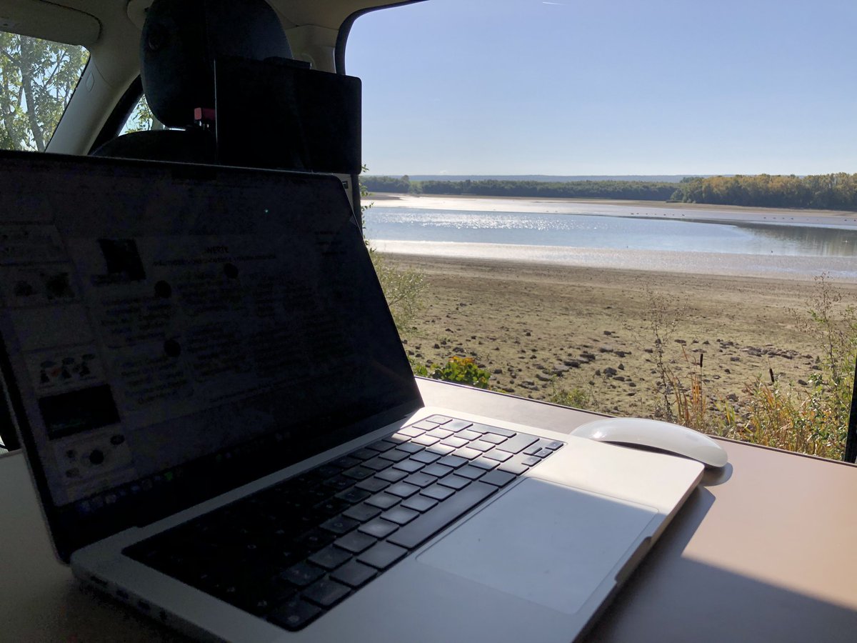 rgies's tweet image. Hier zu arbeiten ist unglaublich stark kreativitätsfördernd #VanWork #AgileBusinessCoach 123Agile.de