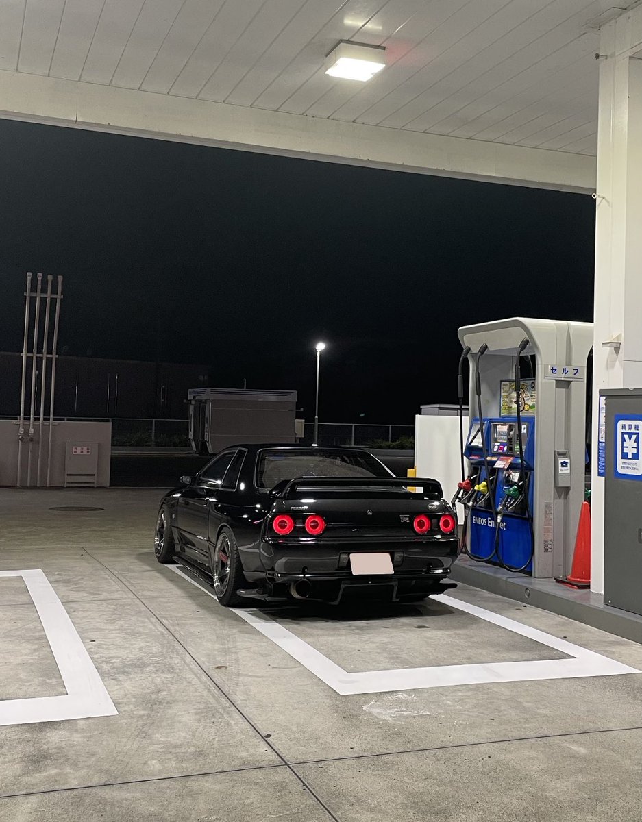 aqlsxr32's tweet photo. 夜のスタンドは綺麗に見えるな！！
久しぶりの後ろから！！ https://t.co/vMxB4k8l6H