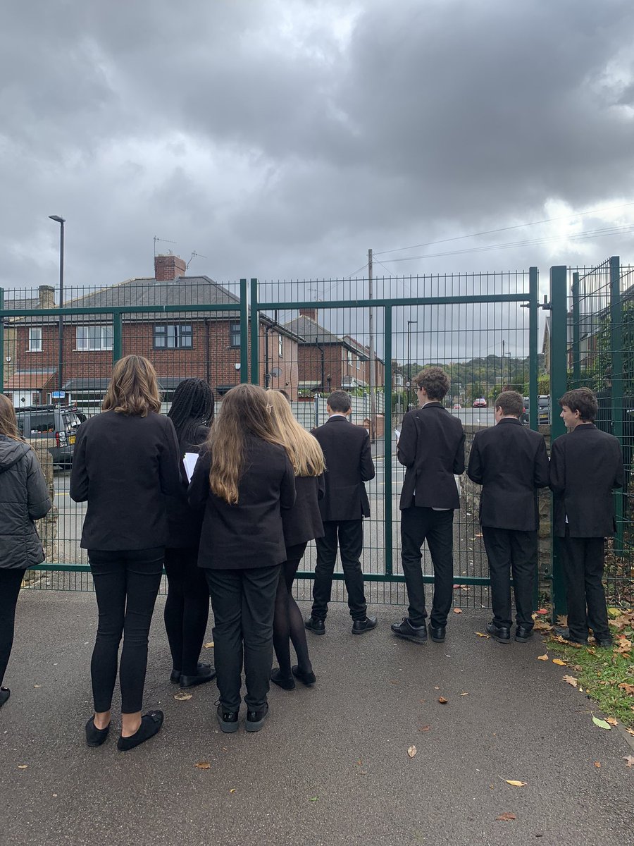 FvsGeography's tweet image. Over the past couple of weeks our Y9 classes have been conducting a geographical enquiry into social inequality in Sheffield. Here are some of our wonderful students collecting their primary data for Stannington 📊 Next step: data presentation!