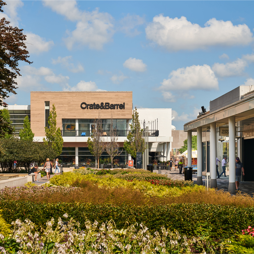 Brookfield Properties (@brkfldproprtl) on Twitter photo For the past 10 years, we’ve been transforming <a href="/OakbrookCenter/">Oakbrook Center</a> into a true marketplace of the future. Learn more about how Oakbrook Center is a case study in how we’re redeveloping our shopping centers to address the evolving needs of consumers: spr.ly/6019MgRrv For the past 10 years, we’ve been transforming <a href="/OakbrookCenter/">Oakbrook Center</a> into a true marketplace of the future. Learn more about how Oakbrook Center is a case study in how we’re redeveloping our shopping centers to address the evolving needs of consumers: spr.ly/6019MgRrv