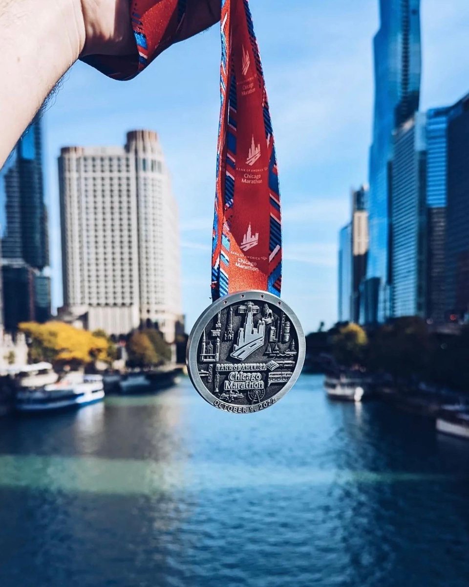 ChiMarathon's tweet photo. Your medal signifies more than crossing a finish line. It represents the commitment, dedication and achievement after months of hard work and discipline. Wear that medal proudly, @BankofAmerica #ChicagoMarathon-ers, you deserve it. https://t.co/glfnvGLAf5