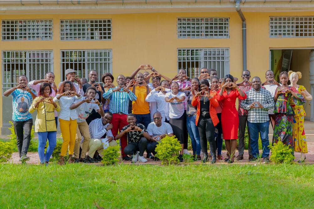 momat don (@momatdon) on Twitter photo Du 03 au 07 octobre 2022, <a href="/ngabo_spageon/">Spageon Ngabo</a> d <a href="/YBurundi/">Yaga Burundi</a> e moi d <a href="/CongoAmour/">Amour Afrique Congo</a> avions pris part coe facilitateurs à l'atelier sur la campagne digitale pour l changement social et plaidoyer" organisé par la <a href="/RNW_Media/">RNW Media</a> à l'intention d <a href="/OxfamRDC/">Oxfam en RDC</a> et s partenaires <a href="/habariRDC/">Habari RDC</a> #pouvoirchoisir Du 03 au 07 octobre 2022, <a href="/ngabo_spageon/">Spageon Ngabo</a> d <a href="/YBurundi/">Yaga Burundi</a> e moi d <a href="/CongoAmour/">Amour Afrique Congo</a> avions pris part coe facilitateurs à l'atelier sur la campagne digitale pour l changement social et plaidoyer" organisé par la <a href="/RNW_Media/">RNW Media</a> à l'intention d <a href="/OxfamRDC/">Oxfam en RDC</a> et s partenaires <a href="/habariRDC/">Habari RDC</a> #pouvoirchoisir