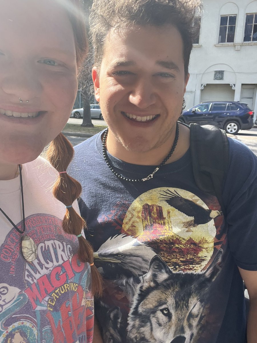 mrvelouskarsyn's tweet photo. met danny, braeden twice, heard my favorite song ever live for the first time, DID A FAN PROJECT FOR IT WITH MY FRIENDS, and got to spend coles birthday with all of my favorite people. best weekend ever. (this pcd is ass) https://t.co/iKZro5zOFU