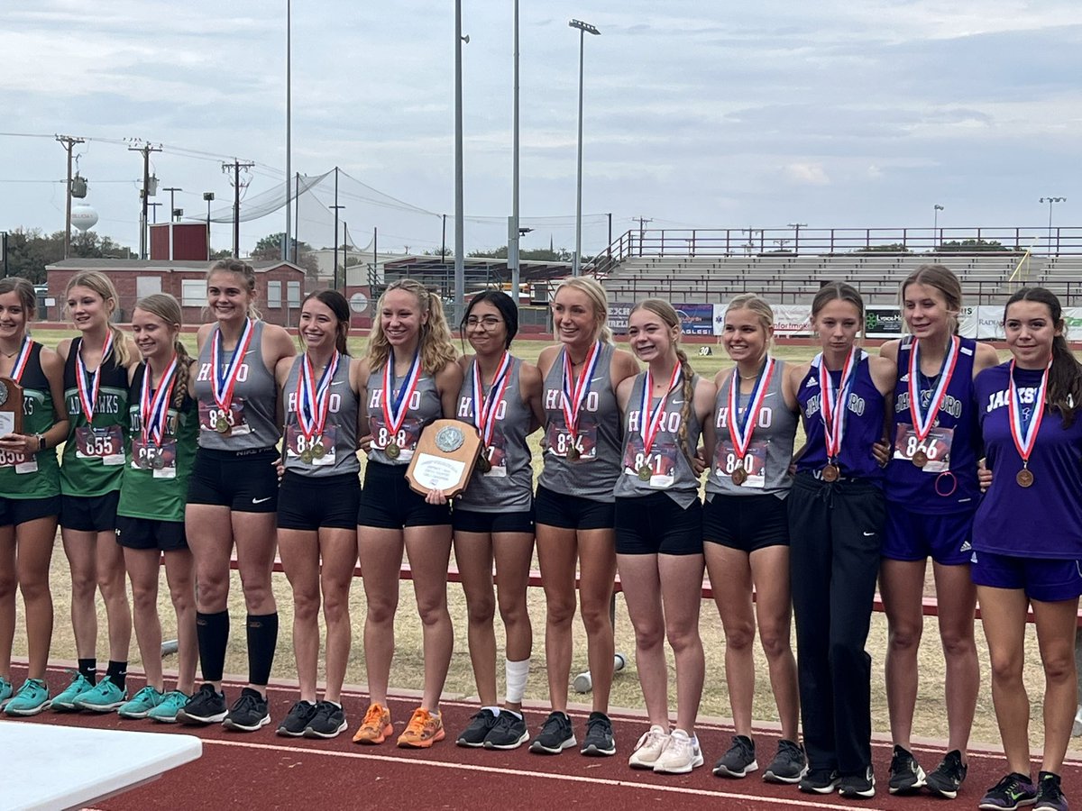 Holliday sweeps the District 7-3A Cross Country meet, winning four gold medals. Jaycee Lyons won the girls event while Noah Strohman continued to dominate in the boys race
