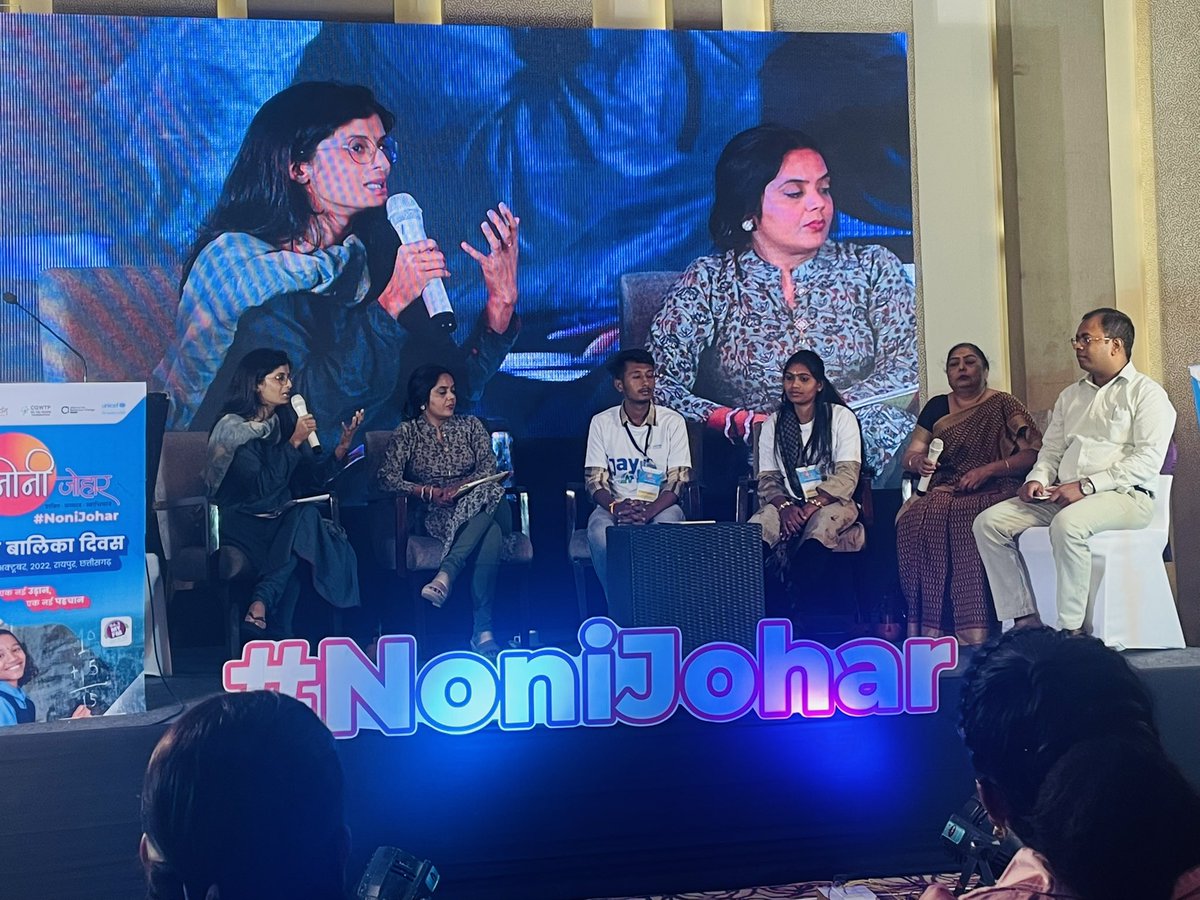 haanheena's tweet photo. Gender Discrimination is a one of the serious issue that almost every women goes through at some point in her lifetime!
Glimpse of Panel Discussion on Gender Discrimination 💙
@jobzachariah @abhisheksinghDP  @ChhattisgarhABC
#NoniJohar
#DayoftheGirl
#ChampionsofCG https://t.co/9MgkrqIkZa