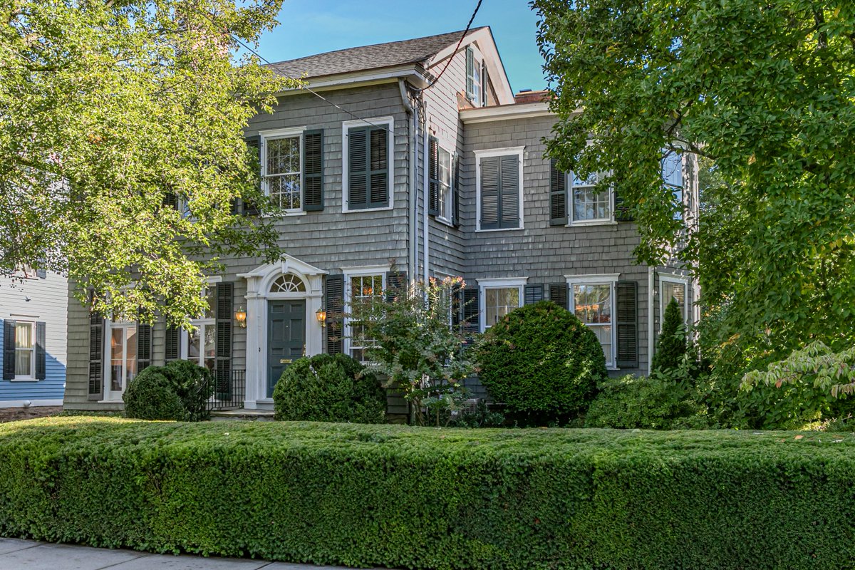 CalHenSIR's tweet photo. #WEEKLYHIGHLIGHTS: In the past week, we closed 8 #realestate sales, put 11 properties #undercontract, and #justlisted 7 homes for sale in #Princeton, #Hopewell, #Lawrence, #Plainsboro, and #WestWindsor: https://t.co/eQujfbxz35 #sothebysrealty #lovewhereyoulive https://t.co/FtIRO4o0qB