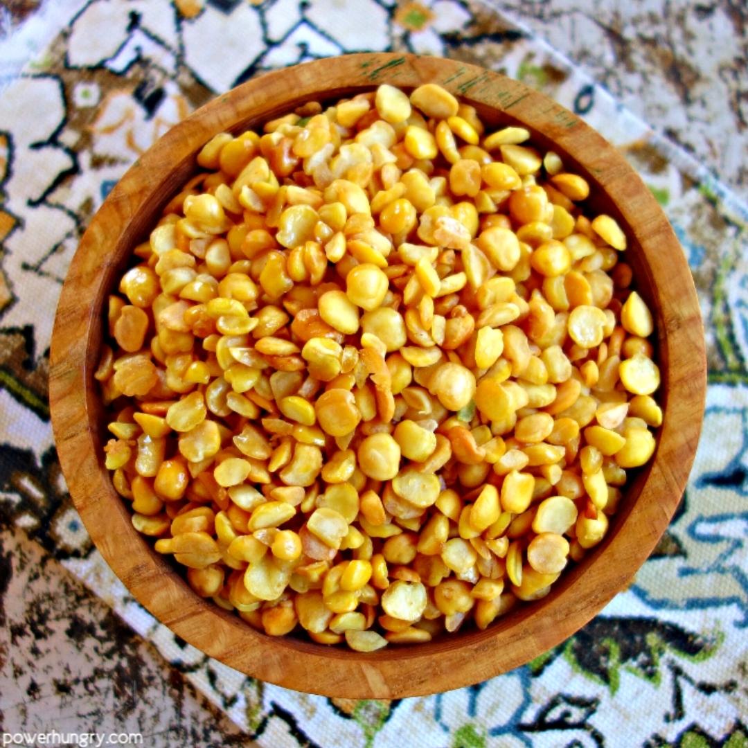 BalancedBushel's tweet image. Split peas are good for snackin’. We found this Baked Split Pea-Nuts recipe at @powerhungrycamilla bit.ly/3S7HS6h

TIP: You can make with green or yellow split peas. Green split peas are sweeter than the yellow variety. 

#splitpeas #healthysnack