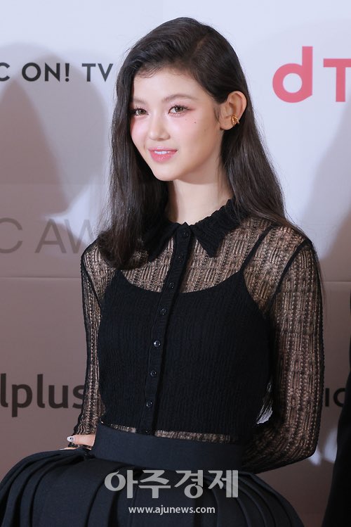 newjeans_loop's tweet photo. 221008 
#뉴진스 #NewJeans #다니엘 #Danielle https://t.co/SOLA38cK2E