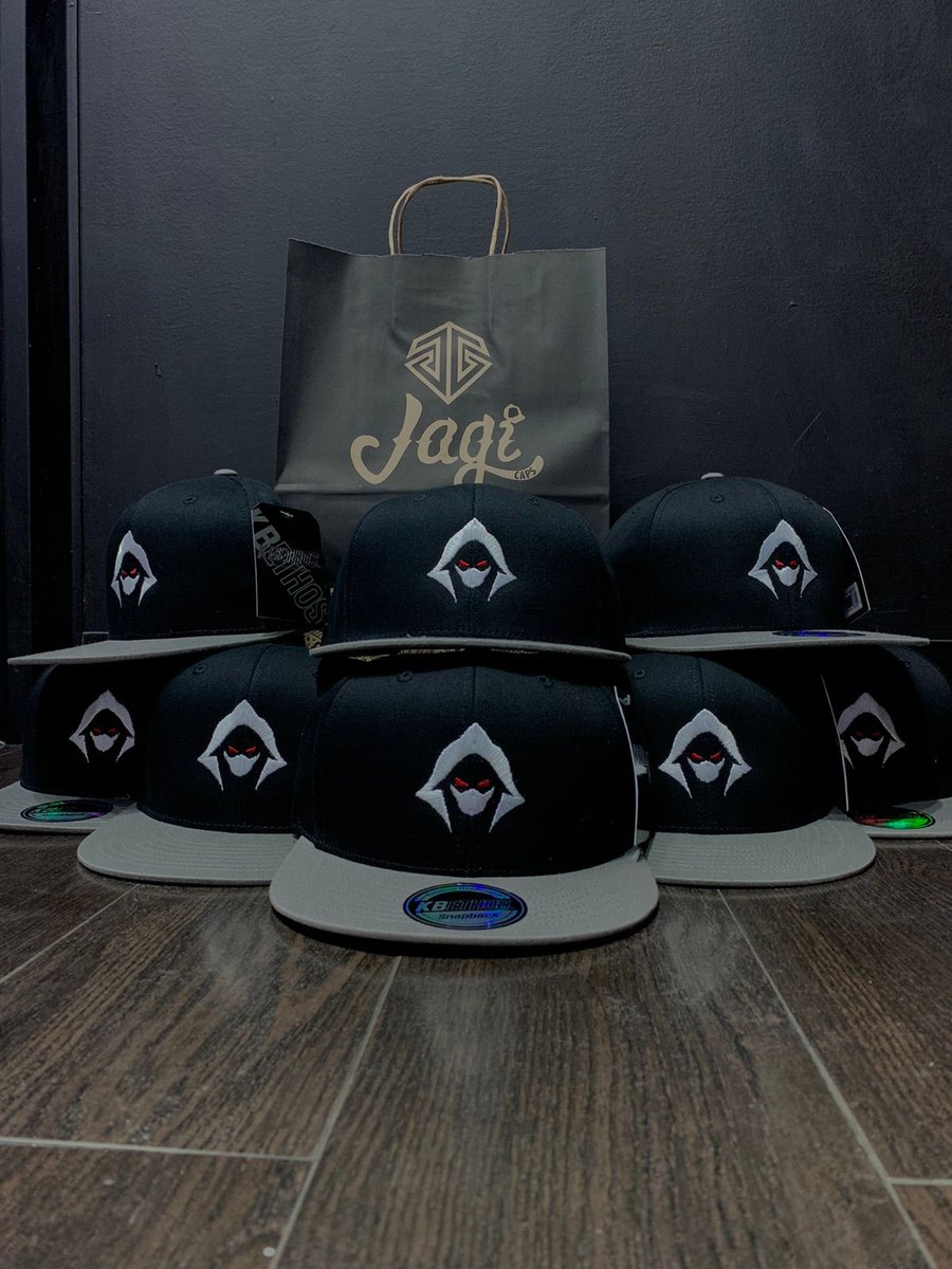 🧢Sale un flow Vandals para iniciar tu semana

Y tú que dices, ¿sale regalar una? 

#BeVandals #GoVandals