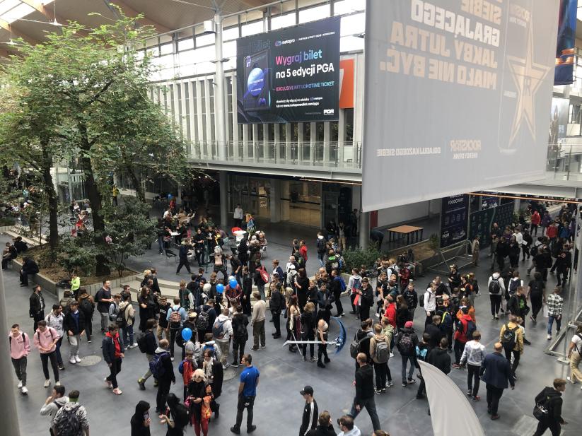 metaproapp's tweet photo. We are glad that many curious #newbies🤔and #techies🤓visited us during @PoznanGameArena.

We also want to thank🤝our guests for taking part in panels to show opportunities that #Web3🌐offers to #GamingIndustry.🎮

Expect some #Highlights from the event.😉

#MetaproBorntoPlay https://t.co/QSfqpCRHaW