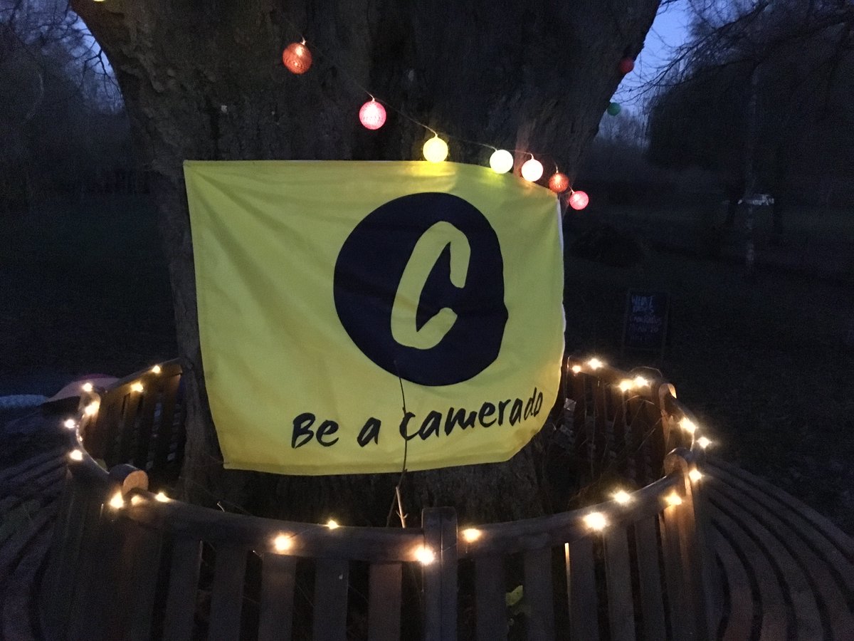 Now that it's officially autumn, we wanted to share this #flashback to a cosy camerados campfire. Autumn is an under-rated season in our opinion. What do you think? 🍂