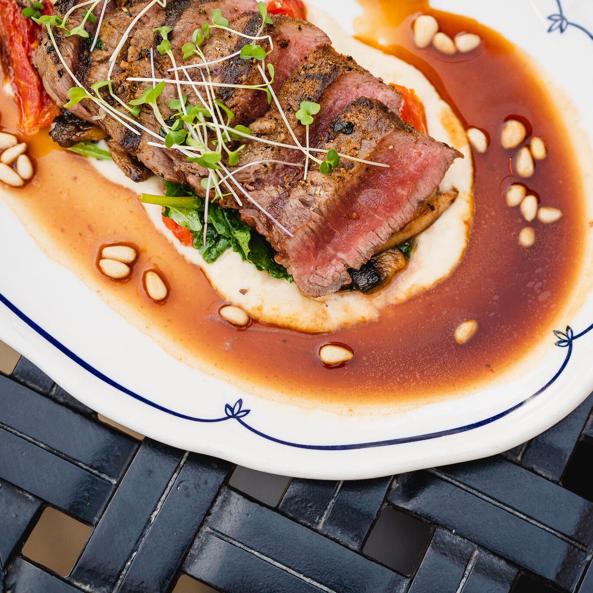 TriaRestaurant's tweet photo. Don't forget to make your reservations this week ✨

reservations: https://t.co/HKPKnfyq6G https://t.co/yxE7jmMekg