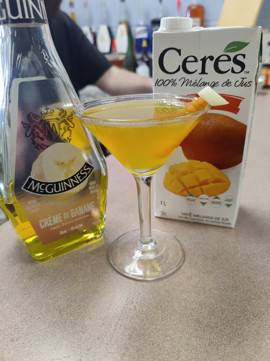 DowntheHatchAC's tweet photo. Here is the first glance at @DowntheHatchAC's and @BestBarMix's attempt at infusion! We infused watermelon flavours into banana liqueur to create the Banango-Rama! Check out #ACMixHour for more of our creations! https://t.co/ry0QHfjG7Q
