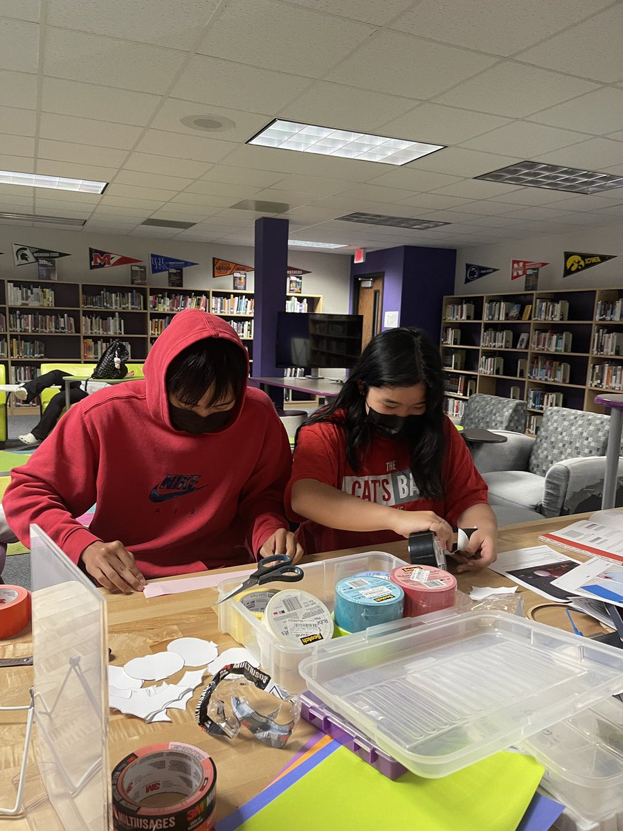 KerrLibrary's tweet image. Duct tape projects #makerspace @Alief_Libraries @AliefKerr