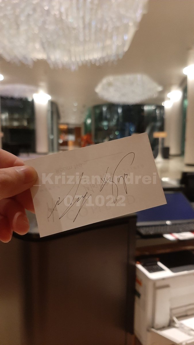_lovegyuuu's tweet photo. STORY TIME ABOUT WHAT HAPPENED LAST OCTOBER 07, 2022 (around 5:30pm)

i am an intern working in a hotel assisting guest and i am near the elevator going to the central lobby.

while working i am having mental breakdown with the sudden surge of guests and also mix emotions since https://t.co/idUlrklMxD