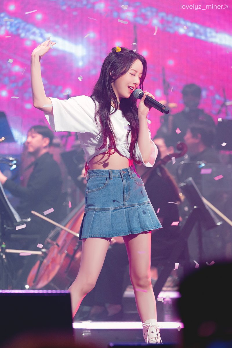 220925 팜트리아일랜드 1st 갈라콘서트

내 손을 꼭 잡아!

Hq : vo.la/aqNs6G
Hq : vo.la/OaqFgy
Hq : vo.la/cp9lxt
Hq : vo.la/o6bEyP
<a href="/Official_LVLZ/">Lovelyz_Official</a>
#케이 #김지연 #러블리즈
#Kei #Lovelyz #ケイ