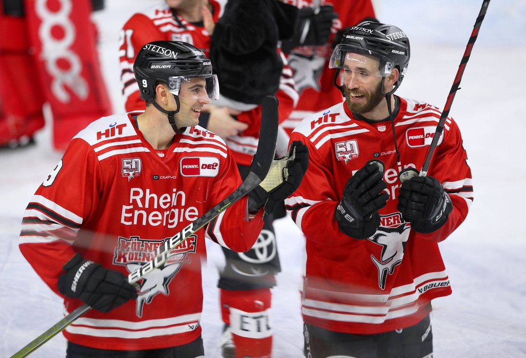 Haie schlagen Straubing 7:2 – Heimsieg-Serie hält an
Im vierten Heimspiel haben die Kölner Haie den vierten Sieg eingefahren. Das Team von Uwe Krupp ... 

Zum Beitrag: 
l8r.it/eBuz

#haie #del #straubing #sieg #lanxessarena