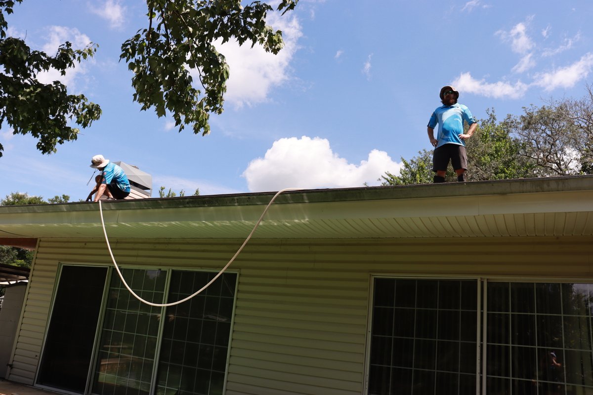ImmaculateSW's tweet photo. Struggling with a damaged #roof after #HurricaneIan? 🤔
We can help! We are prepared to #clean even the dirtiest jobs. Call or text us at 407-489-0907. 📱😁
https://t.co/kTAi5REkpQ
.
.
.
#hurricane #hurricanecleanup #roofcleaning #softwashing #softwash #cleaning https://t.co/HnV9XcvGCn