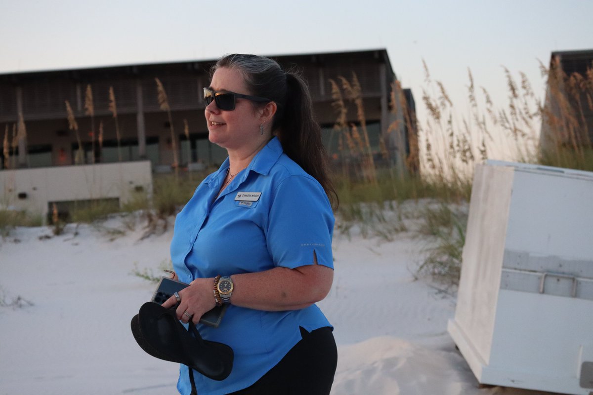 se_casc's tweet photo. After Monday symposium sessions, Chandra Wright, Director of Environmental and Educational Initiatives at the Lodge at Gulf State Park, took guests on a Birds, Turtles, Mice beach walk around the Lodge. Learn more: https://t.co/YtDCkGHkfl #Science4Climate #se_casc https://t.co/T3fzc7qSry