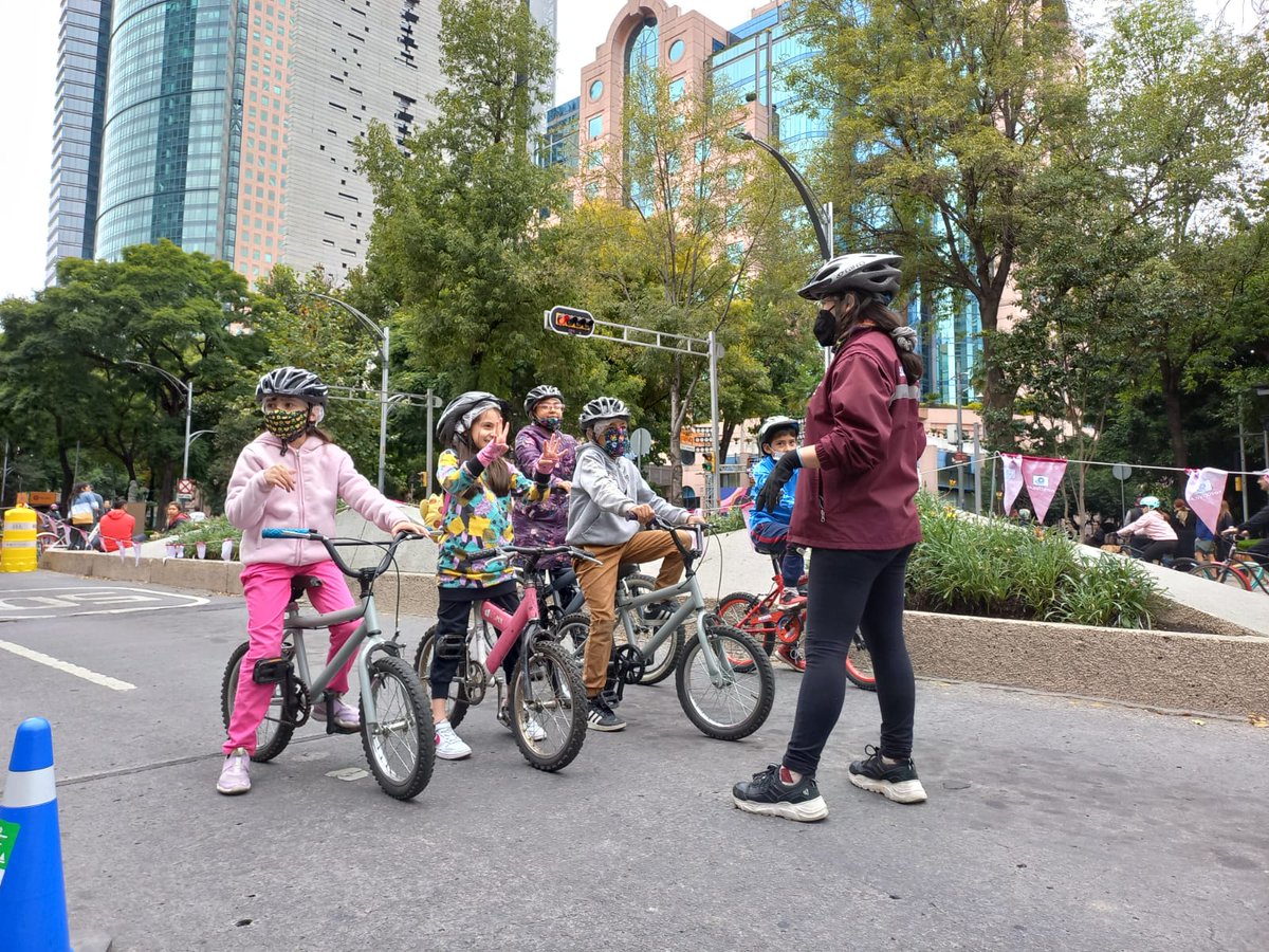 Gracias por acompañarnos en el Paseo Dominical #MuéveteEnBici y por elegir la bici 🚲 como un modo de transporte 🥰

¡Nos vemos el próximo fin! 🤩🚴