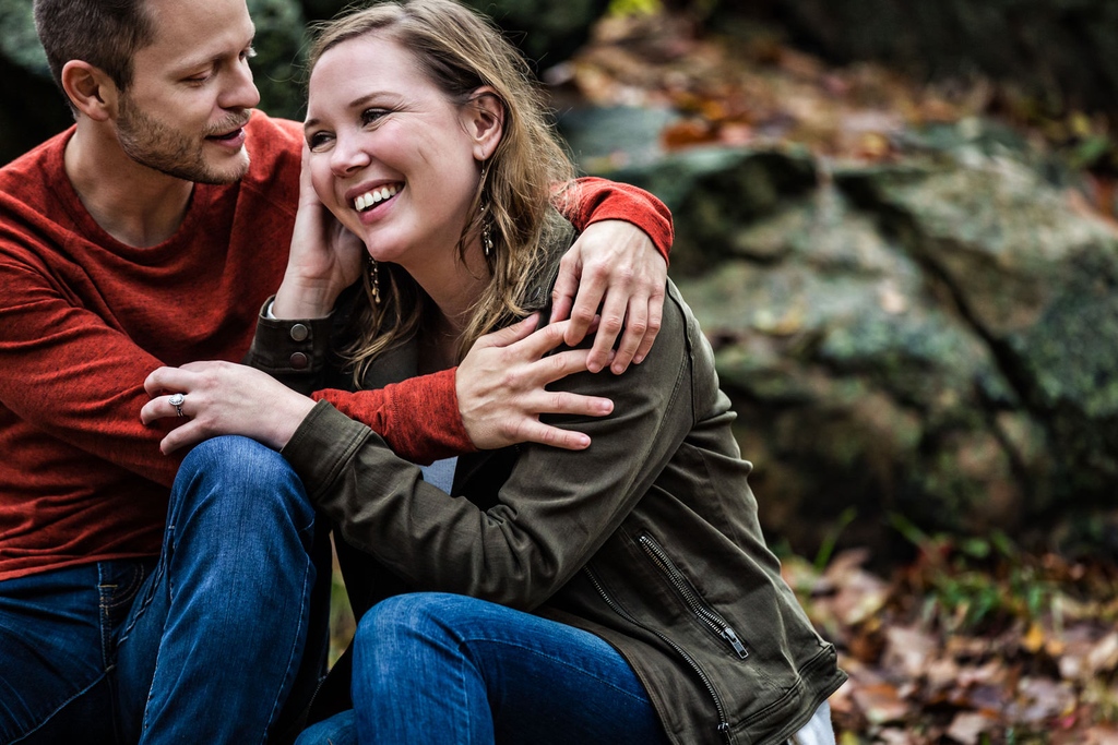 jagstudios's tweet photo. Fall is the perfect time for an engagement shoot in New England! https://t.co/CyPnxg3JfI