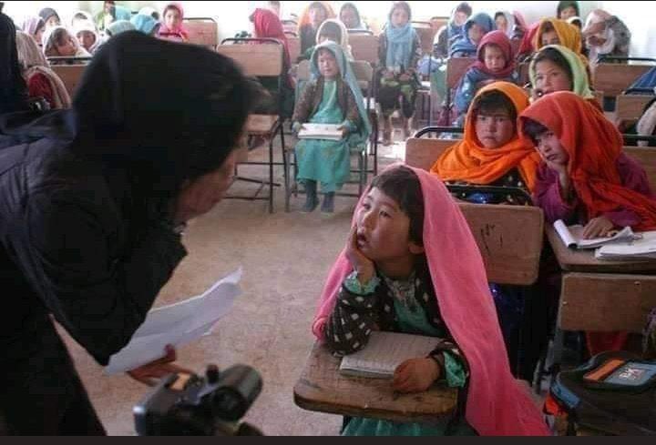 Hazara__2021's tweet photo. هزاره نسل علم و روشنایی.                                  #StopHazaraGenocide https://t.co/FcHWn76VJA