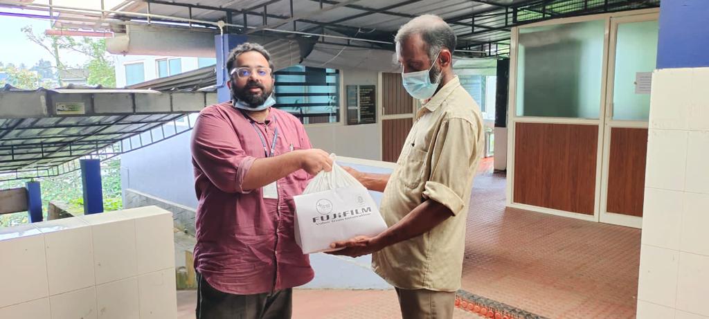 IdefeatTb's tweet photo. @Fujifilm_India has launched a campaign in Wayanad, Kerala to improve the #nutritionalstatus and ensure #treatment✅success of #TBpatients 🫁.
#TBharegaDeshJeetega #TBMuktBharat #CorporateTBPledge https://t.co/0TbXfQ67Bc
