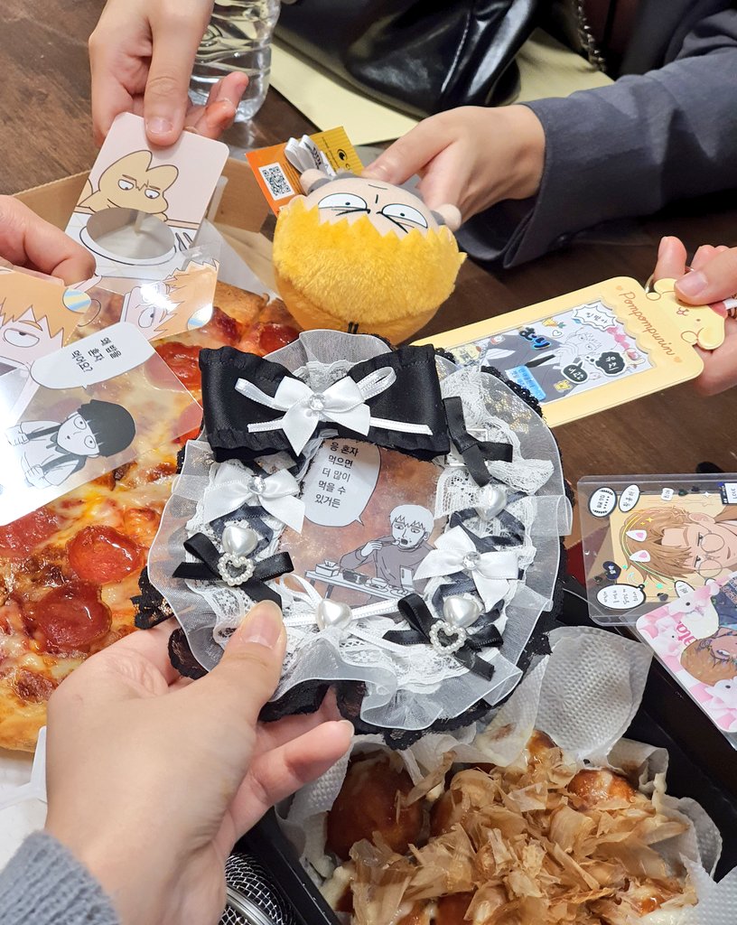 0chae100's tweet image. 레이겐 생파 넘넘 즐거웠습니다앗..💛