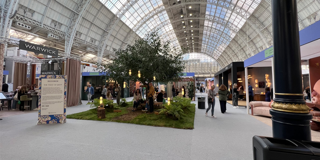 EPOCBeds's tweet photo. We've had a fantastic first day of Decorex and day 2 is showing no signs of slowing down! Our new model, the White Edition, is making its debut on our stand designed by the award-winning @HillHouseLondon https://t.co/75CmuDSX9m