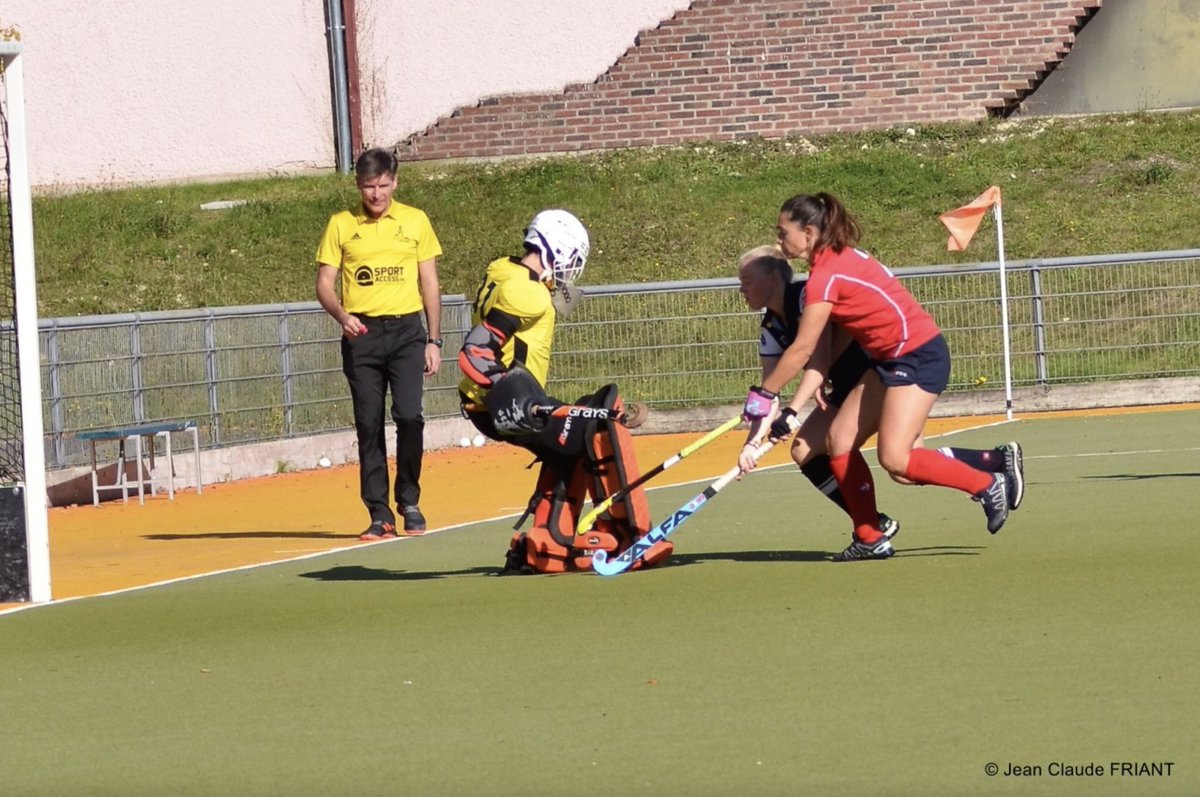 FF_Hockey's tweet photo. Lyon intraitable en N1 Dames, premier succès pour Escaudoeuvres en N1 Hommes 🚀 

La suite dans le quatrième coup de crosse ➡️ https://t.co/KLKyJPZpXD

📸 Gabriel Vibert, Isabelle Esteve &amp; J-C Friant https://t.co/fcQAgKRovv