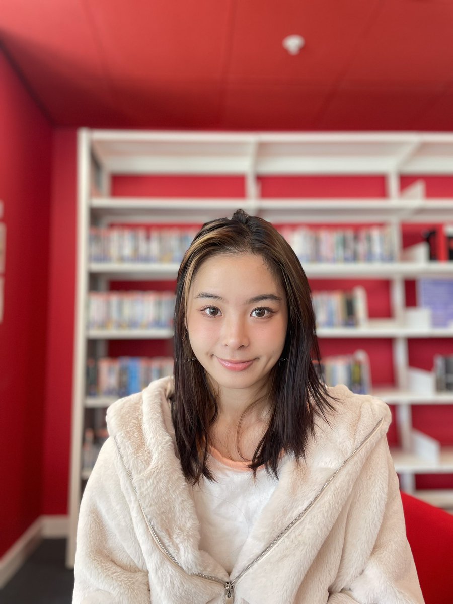 This is <a href="/LulinJin_record/">金露琳</a>. A beautiful and intelligent girl named Lulin. She comes Guizhou, China, 23. She will become a outstanding journalist in the future. #cardiffnewplus #Cardifftrained