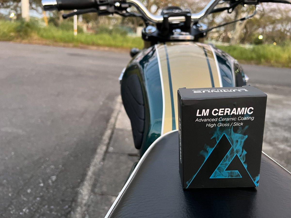 be_a_racer_'s tweet photo. 鯖ニキのNEWバイクにLMセラミック施行‼️
新車は美しい✨
#LUMINUS
#セラミックコーティング
#LMセラミック
#一層目
#PREPPRO
#GPX
#レジェンド250 https://t.co/FNac1qWpK3
