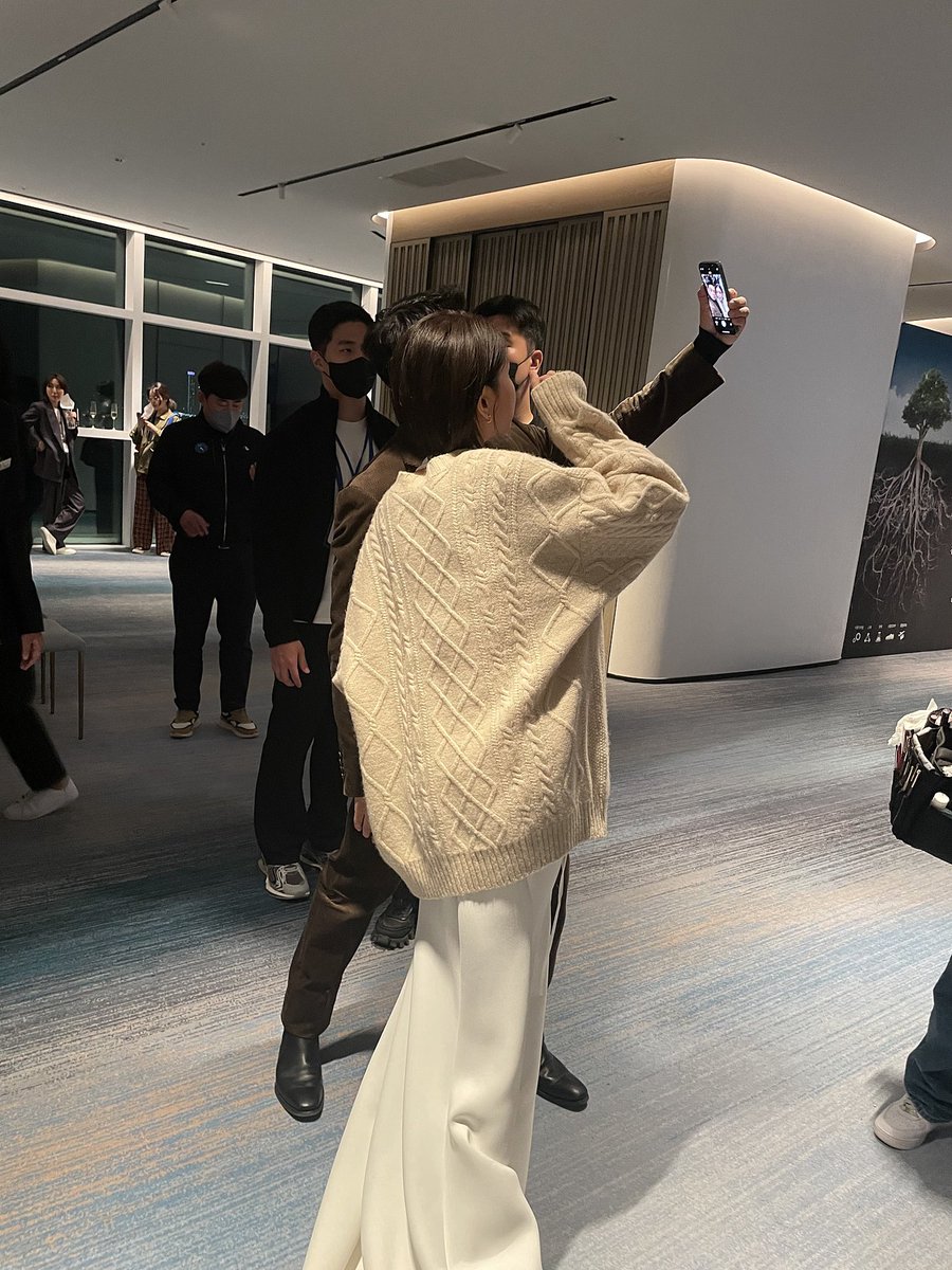 sooyoungnews's tweet image. [061022] Sooyoung with Yoo Ahin - 2022 Buil Film Awards &amp;lt;Backstage&amp;gt;

#SOOYOUNG #수영