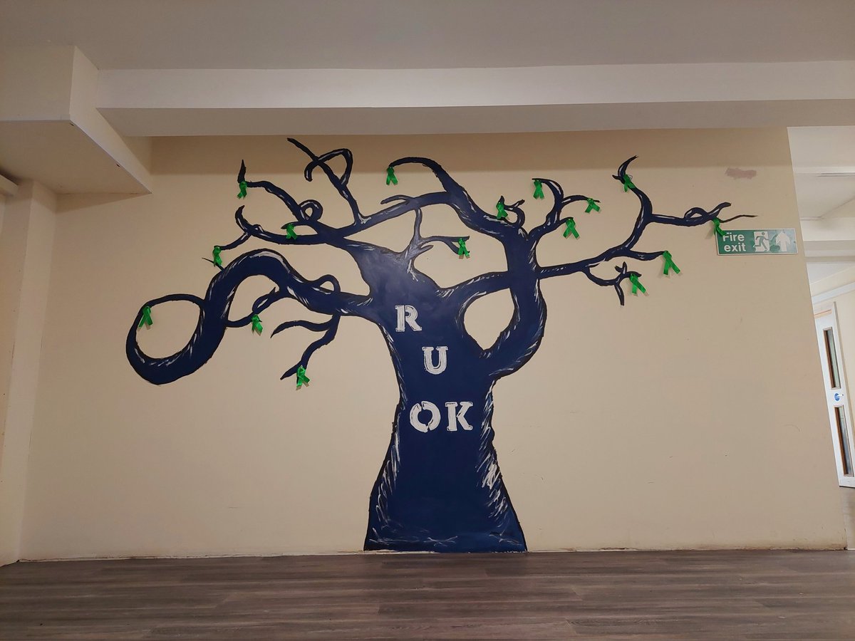 revdannyevans_b's tweet photo. Artwork at the Mulberry Centre to mark
#WorldMentalHealthDay
#WorldHomelessDay2022
#MentalHealthAwarenessDay
#bluetreeproject
#forfutures #Forhousing https://t.co/I5vDIS1oAB