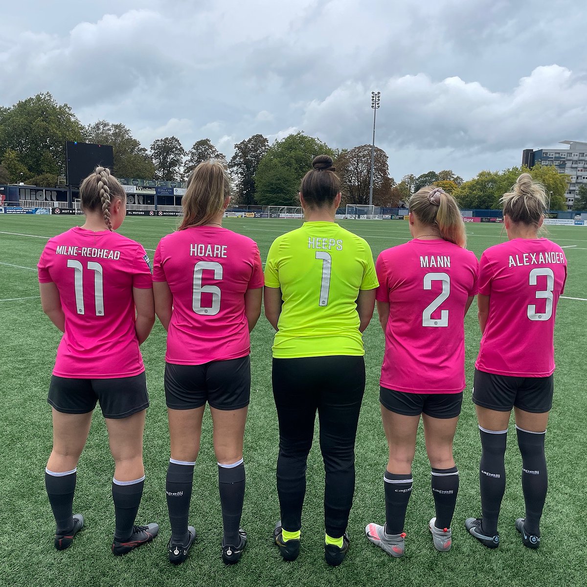 Today is World Mental Health Day and we wanted to remind you all just how important you are!

If you are struggling with your mental health no matter how big or small, the Samaritans are always there to listen 💚

Samaritans: 116 123
samaritans.org
#worldmentalhealthday