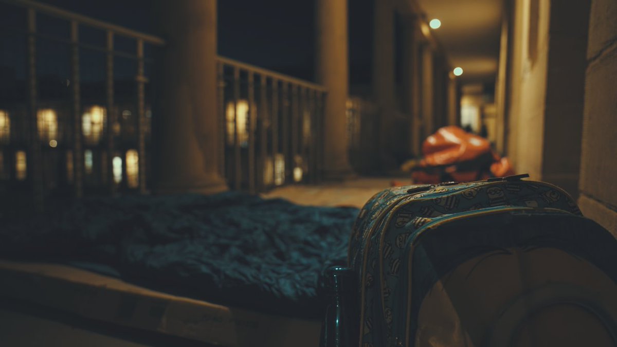ThePieceHall's tweet photo. A huge thank you to everyone who spent a cold night sleeping out here in The Piece Hall this weekend in support of @CalderSmartMove to mark world #HomelessDay and raise much needed cash to support local people and families. There's still chance to donate: https://t.co/ChDxYcWpdg https://t.co/C1ez8vy2uI