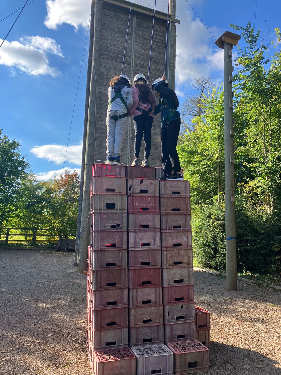 HilstonPark's tweet photo. An Inspiring day to share an activity that help overcame fears @ThreeBridgesSch. Here is the Crate Stack challenge. What an amazing team building exercise &amp; a way to overcome fears with peers.

#wellbeing #WorldMentalHealthDay #hilston #adventures #cratestack #teambuilding https://t.co/Z7XEXe8Xid