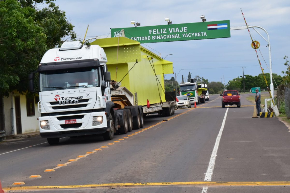 ebypy's tweet image. Aña Cuá recibe componentes del Puente Grúa de 510 toneladas de la Casa de Máquinas. eby.gov.py/2022/10/10/ana…