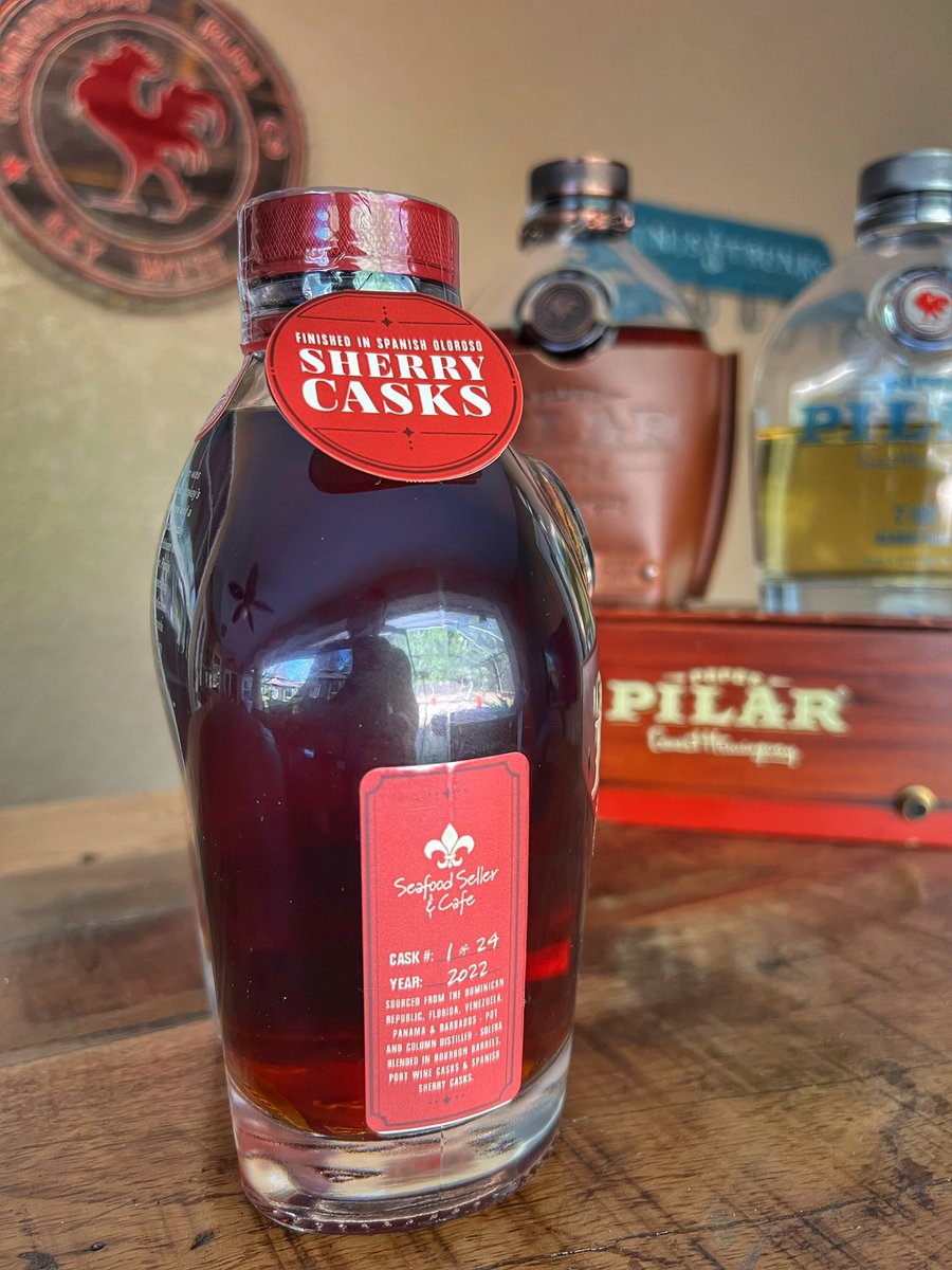 FlatsClass's tweet photo. This #rum might be my favorite expression from @papaspilar just sayin’ #flatsclasstv #captcarichardson #fishingislife #neveraspectator https://t.co/sGne5Bl1Pi