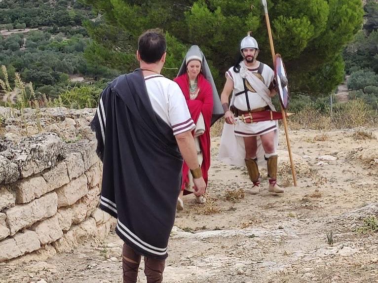 🏺El pasado fin de semana Basti ha estado presente en la X Feria Íbera de Barchín del Hoyo con una representación del <a href="/AytoBaza/">Ayuntamiento de Baza</a> y de la Asoc. Íbera por la Dama de Baza 

#culturaibera #iberos