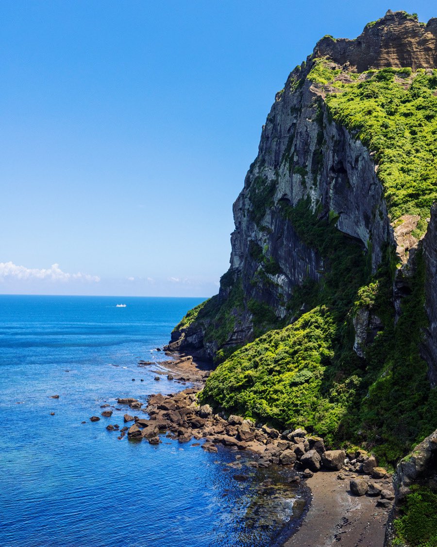 Jeju! Latest episode is up now, explore the hidden gem of Korea, Jeju island: Jeju: Korea's hidden gem
youtu.be/xjYMcnz6HQM

#jeju #korea #SouthKorea #birding #birds #birdphotography #nature #NaturePhotography #TwitterNatureCommunity