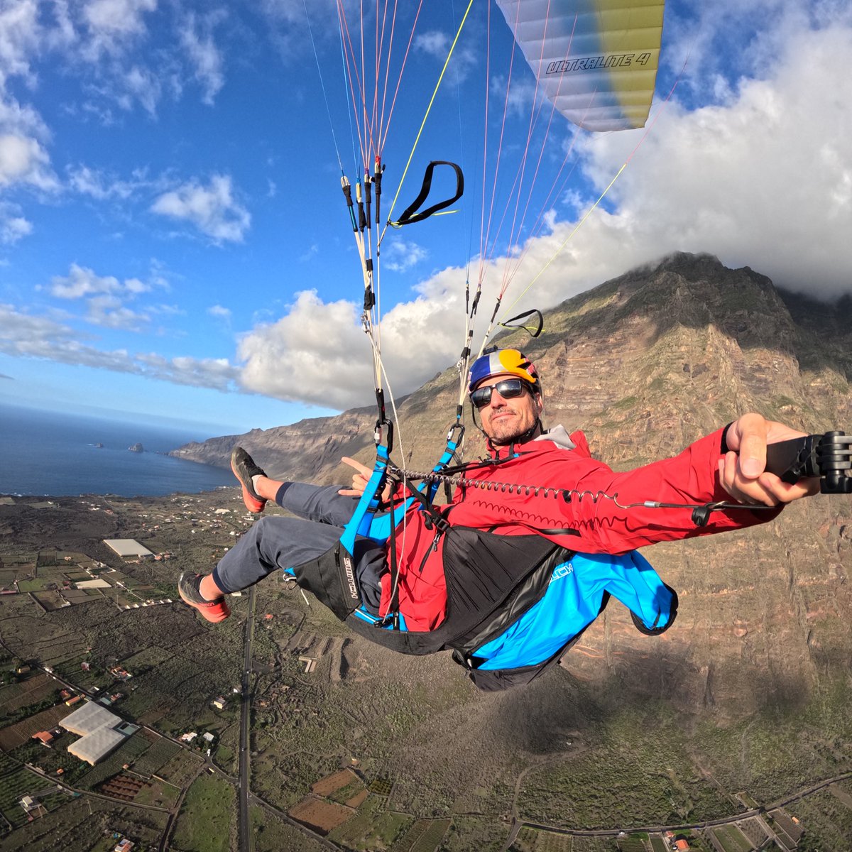 El Hierro transmit always a special feeling of serenity. People from here live without stress, they just enjoy live and their beautiful island. It’s always good to come! Thanks for the invitation. See you next year!!!🤘 #ElHierro #LaIslaConAlma