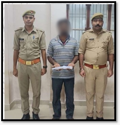 sitapurpolice's tweet photo. #SitapurPolice थाना कोतवाली देहात, हरगांव व इमलिया सुल्तानपुर पुलिस टीम द्वारा 03 अभियुक्तों को 03 अवैध शस्त्र व 03 कारतूस के साथ गिरफ्तार कर चालान माननीय न्यायालय किया गया। #UPPolice 
@Uppolice
@dgpup
@adgzonelucknow
@Igrangelucknow https://t.co/vo4AJFOkZy