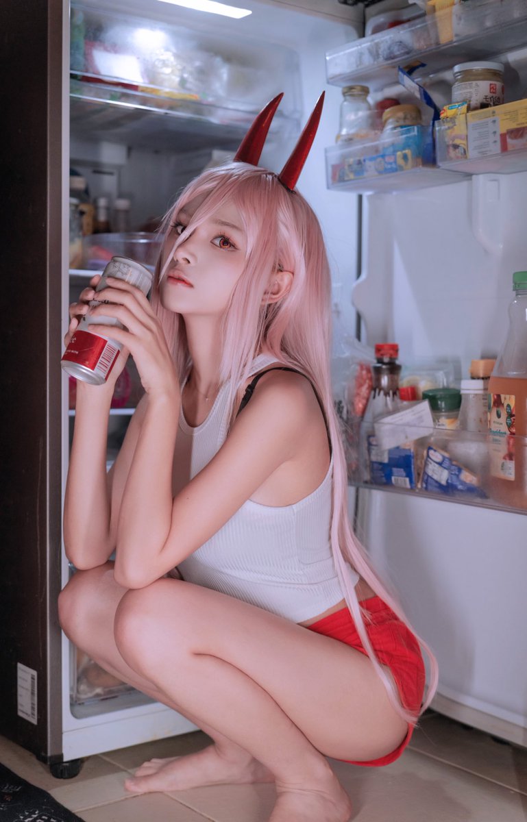 Sneaking for a beer at 12am~ 🍺 

_
#powercosplay #cosplay #anime #casual #chainsawman