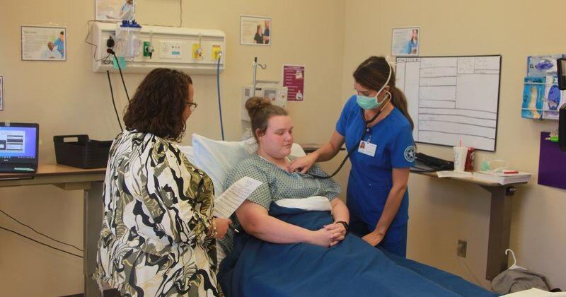 ASTNA2's tweet photo. The paramedic to RN program @MurrayStateOK has recently been recognized as the number one program of its kind in the nation by registerednursing. org.

https://t.co/7MM7Izxkhl #paramedics #RNprogram #LPNs #LVNs #nursing #nursingeducation https://t.co/P7y71t7X2y